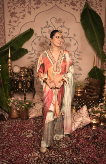 The Boozy Button Barfi Red Cotton Silk Kurta Pant Dupatta