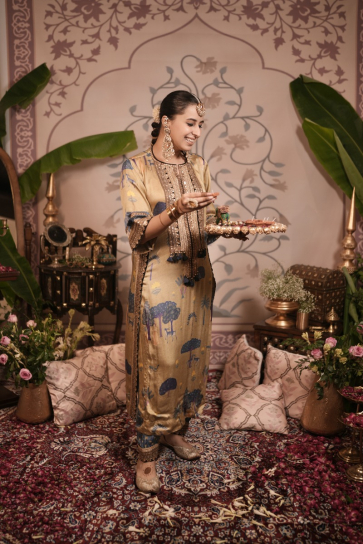 The boozy button pratipada green cotton silk long kurta pant 